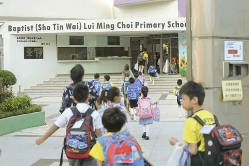 震驚！香港小學(xué)不給學(xué)生設(shè)置操場(chǎng)？真的有這么寸土寸金嗎？